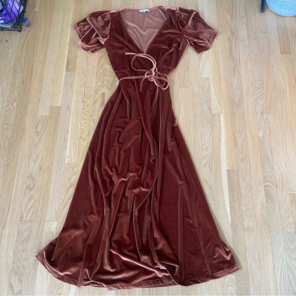 Baltic Born Meghan Velvet Wrap Maxi Dress size large - Picture 5 of 15